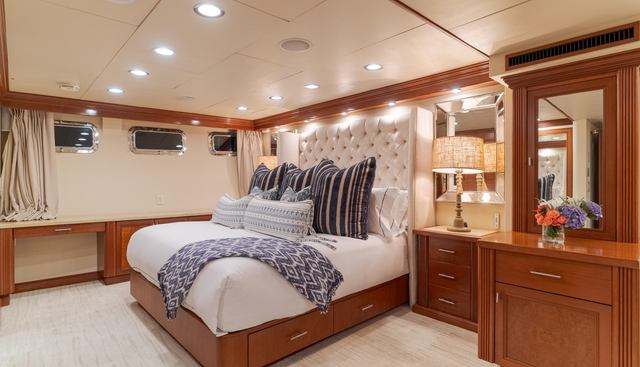 Huracan yacht for sale 48