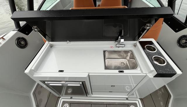 Amore yacht for sale 12