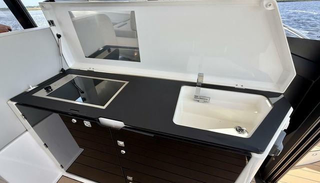 noname yacht for sale 14