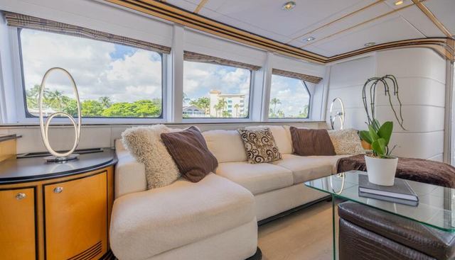 Entourage yacht for sale 38