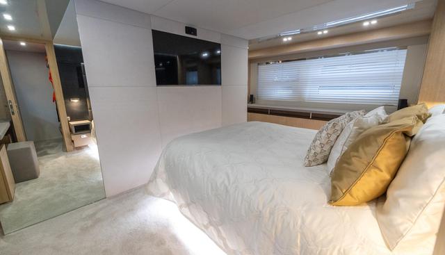 Sea Metri V yacht for sale 30