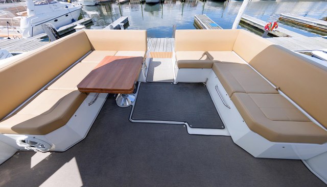 Major Adjustment yacht for sale 15