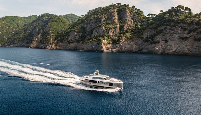 ARIA yacht for sale 35