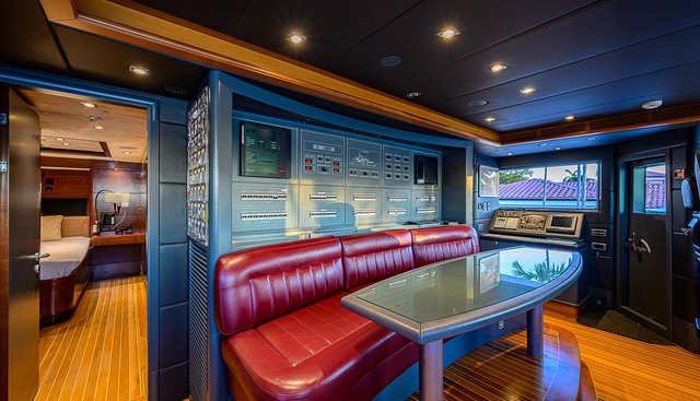 SEASCAPE V yacht for sale 50