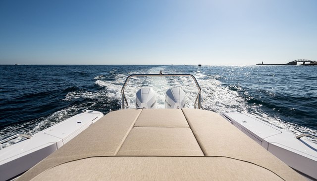 Nautiful yacht for sale 23