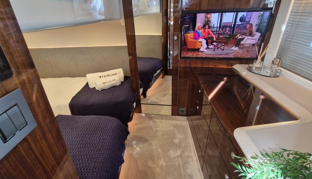 noname yacht for sale 37