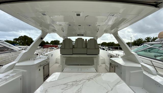 noname yacht for sale 33