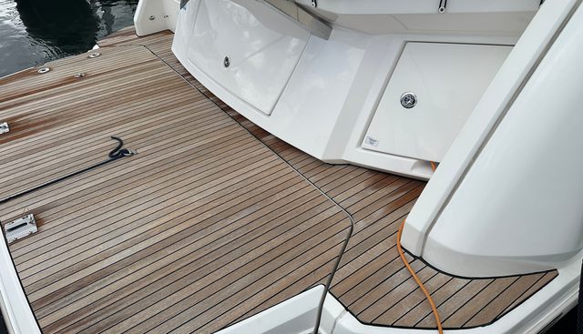 Folly Five yacht for sale 14