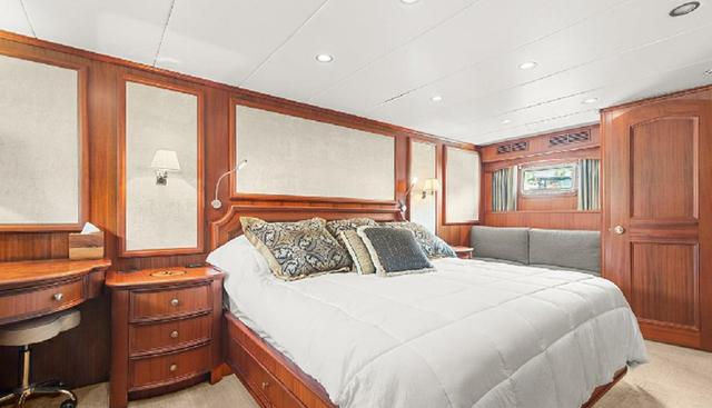 SEAS TO SEE yacht for sale 17