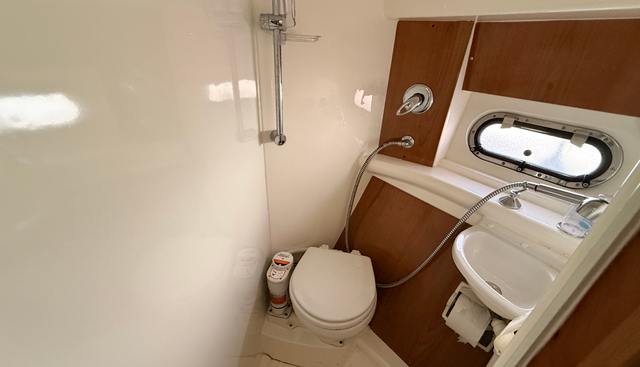 Ghost of London yacht for sale 14
