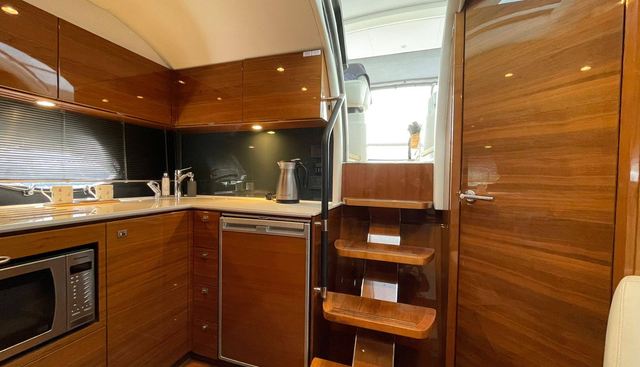noname yacht for sale 33
