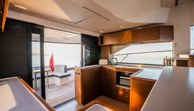 Valluga yacht for sale 23