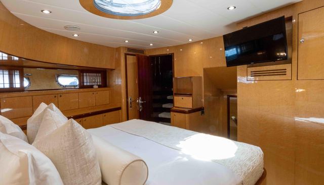 ALENIEL yacht for sale 39