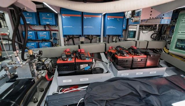 Robin's Nest yacht for sale 38