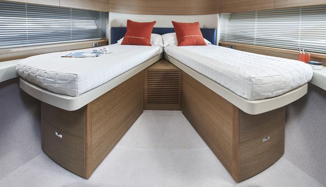 Theo yacht for sale 24