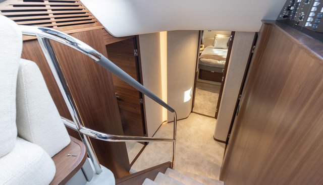 S65524 yacht for sale 64