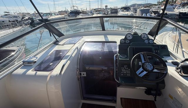 BAVARIA Sport 30 yacht for sale 8