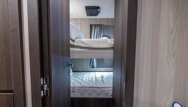 CAPTAIN MORGAN II yacht for sale 98