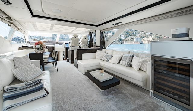 JR 28 yacht for sale 10