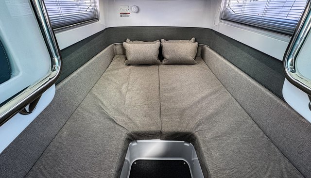 DYLIS yacht for sale 24