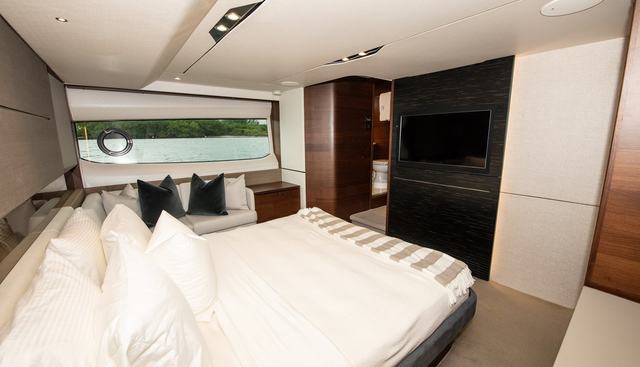CHAMELEON II yacht for sale 13