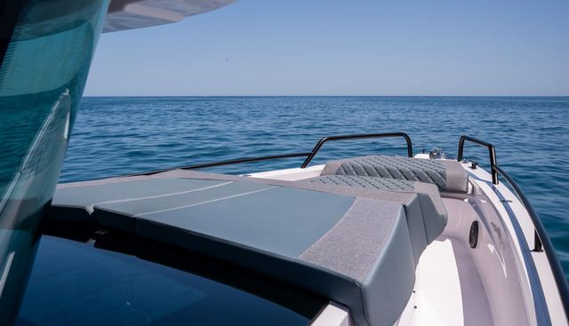 BLUTO yacht for sale 15