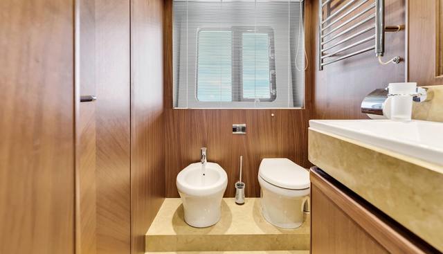 PRINCESS 85 yacht for sale 25