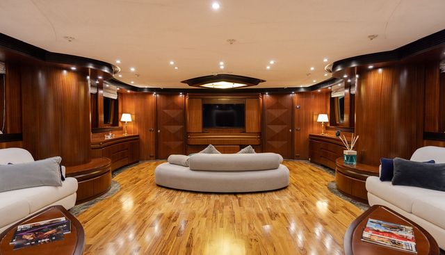 Holiday yacht for sale 4