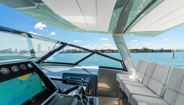PURA VIDA yacht for sale 34