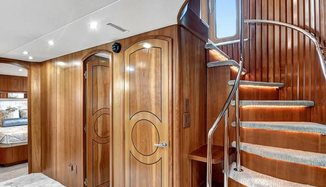 DANIELLE yacht for sale 23