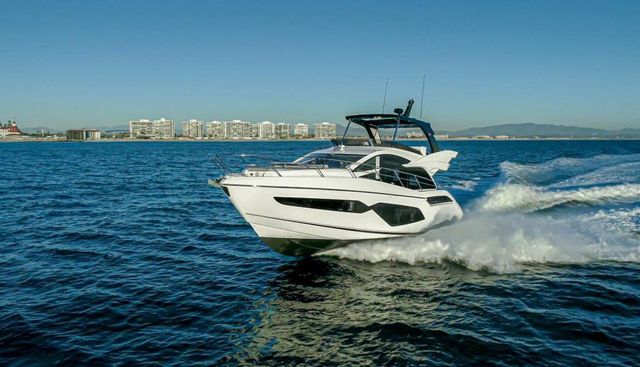 MANHATTAN 55 yacht for sale 2