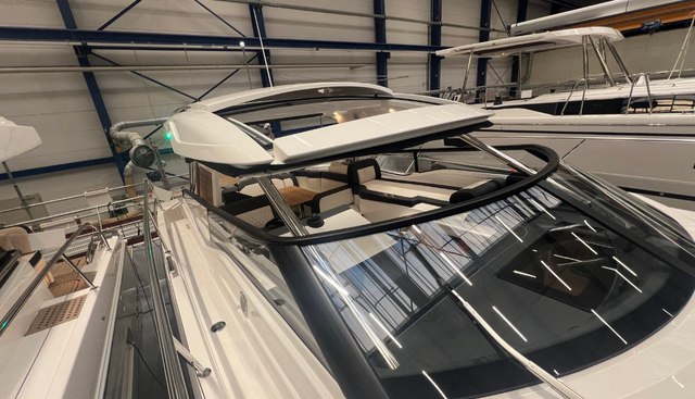 noname yacht for sale 10