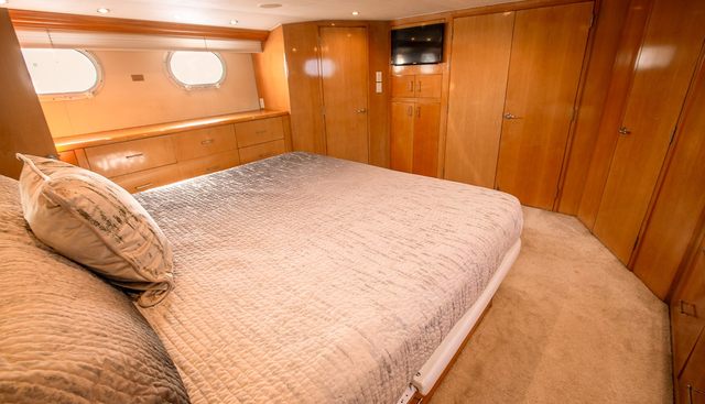 KRISTIN LEE yacht for sale 19