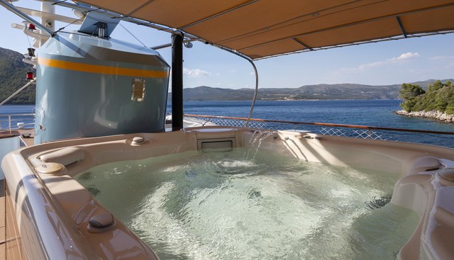 Donna Del Mare yacht for sale 35