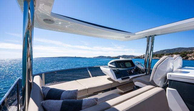 BQ2 yacht for sale 15