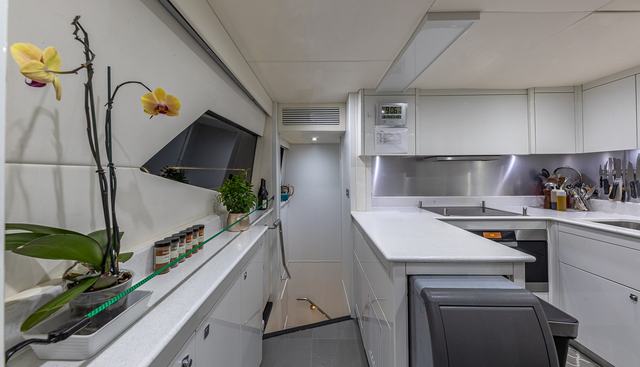 EMRYS yacht for sale 10
