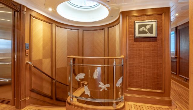 Shadowl yacht for sale 19