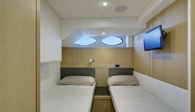 Grand Cru yacht for sale 7