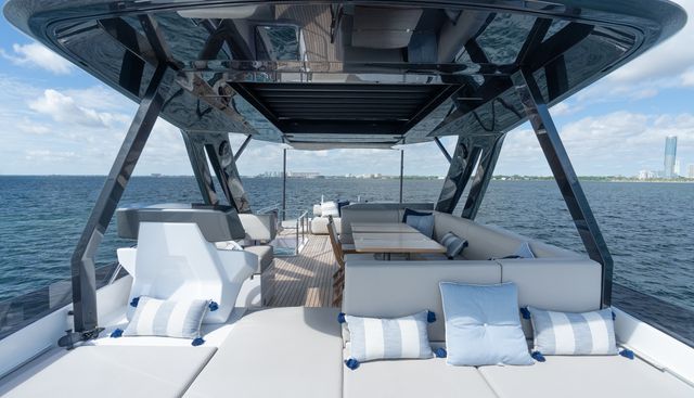 2024 Ferretti 720 yacht for sale 18