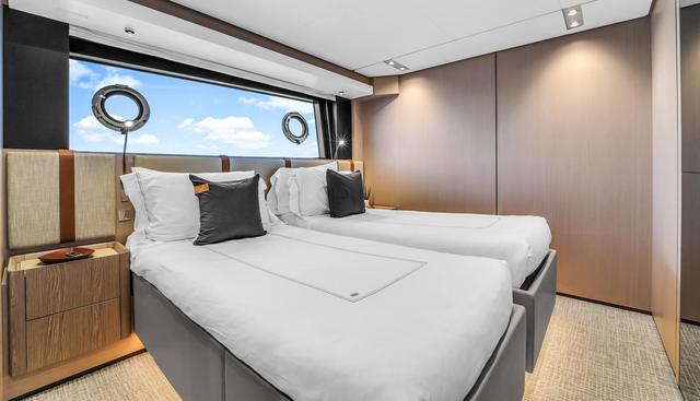 AURORA yacht for sale 37