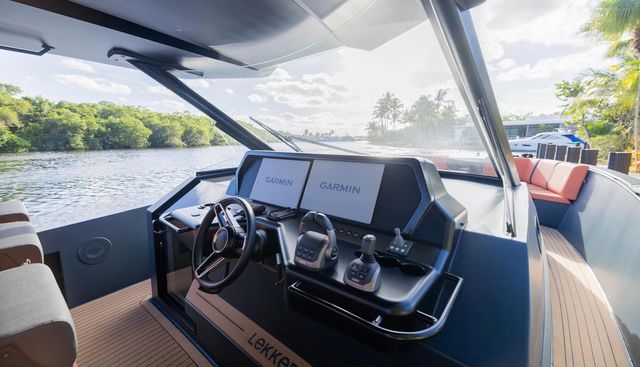 noname yacht for sale 9