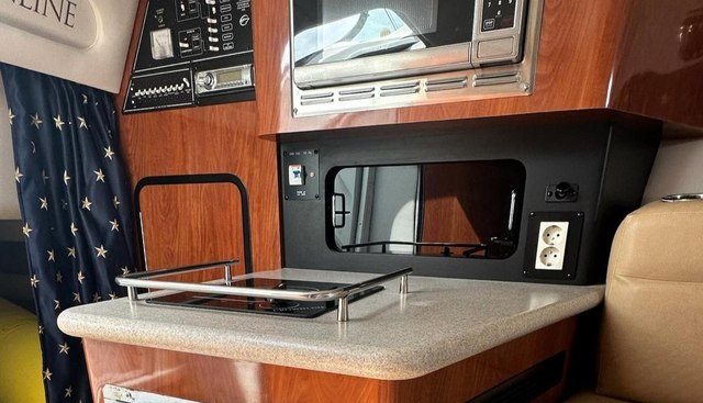 Milan yacht for sale 14