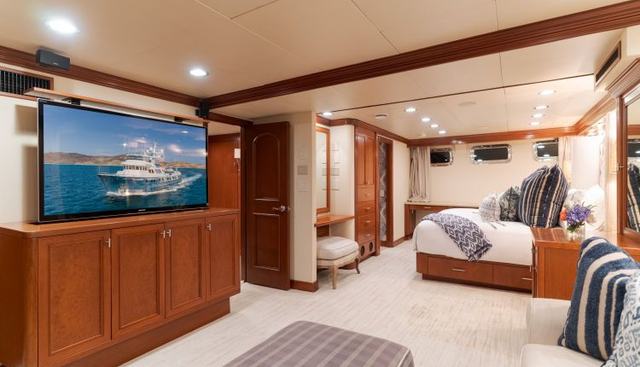 Huracan yacht for sale 72