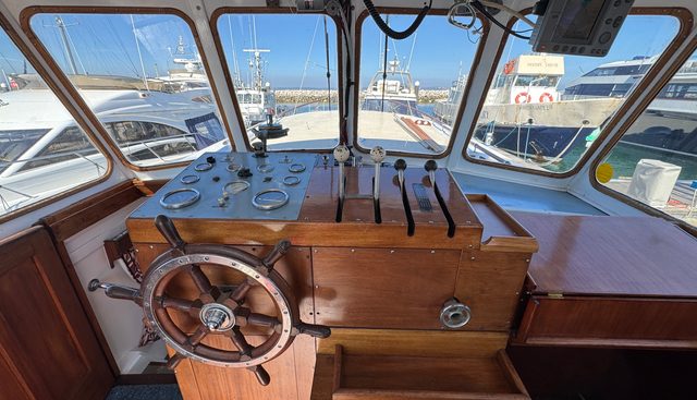 Adrienne yacht for sale 8