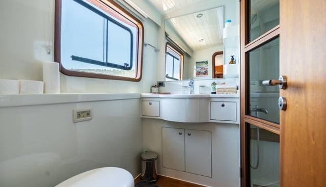 DILNISIN yacht for sale 23