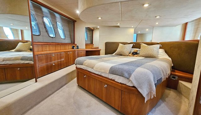 OSCAR WILDE yacht for sale 32