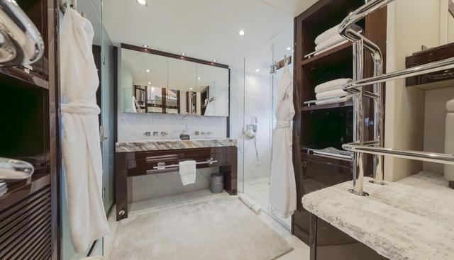 REUNION yacht for sale 17