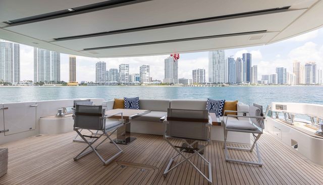 CHAMELEON yacht for sale 23
