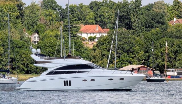 Escape of Ipswich yacht for sale 10