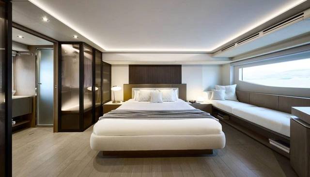 M7 yacht for sale 10